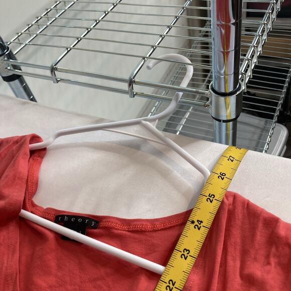 Theory Women's Coral Pink Ruched Cotton V Neck Top Size L Stretchy Draped Basics - Picture 3 of 11